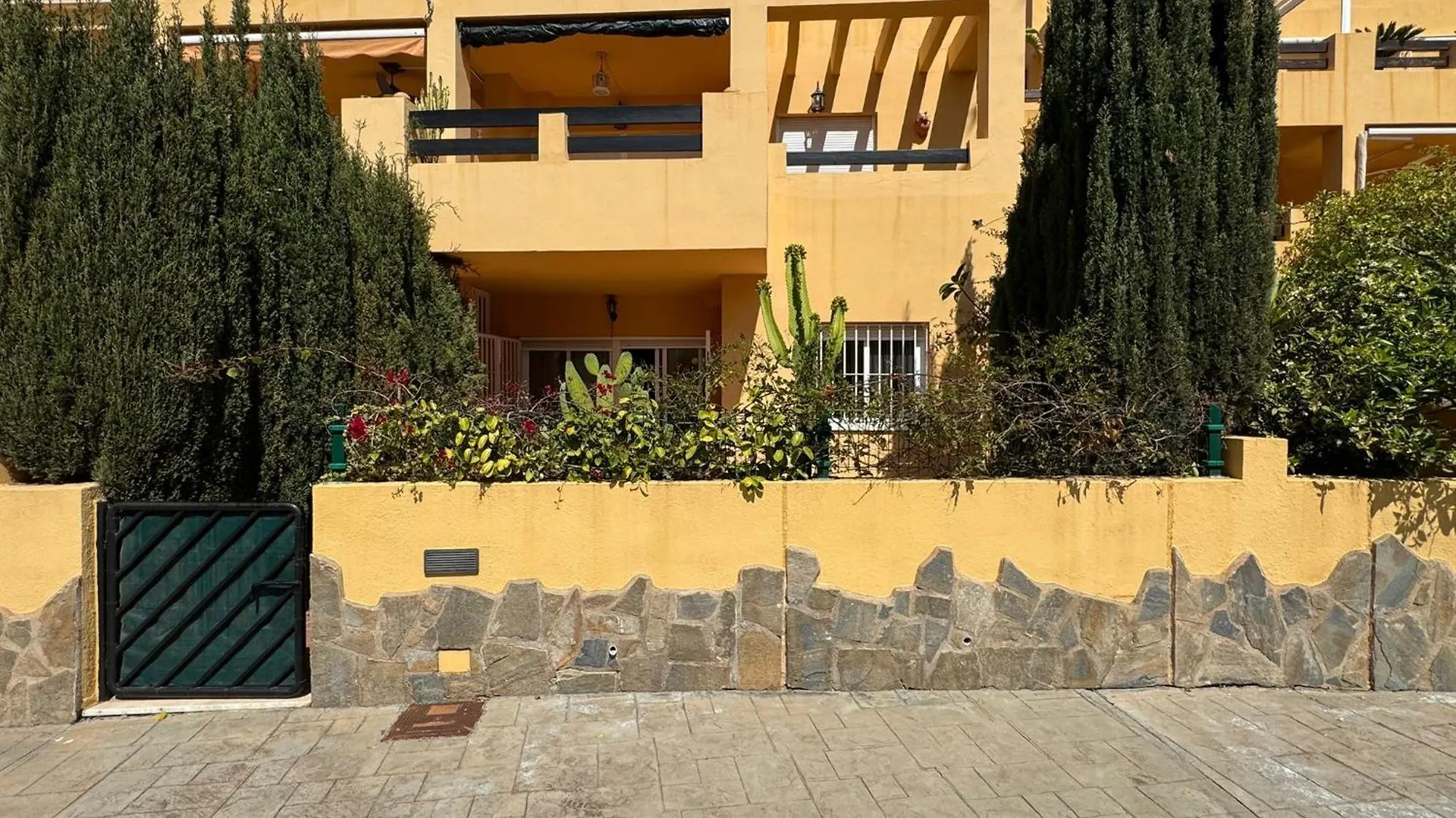 Apartamento Bajo El Faro De Puerto Rey - Vera Playa España